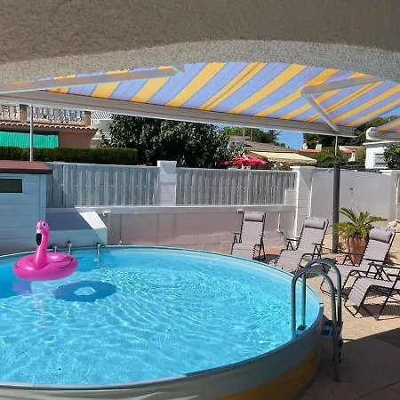 Cosy, Well Equipped House, 5 Min. From The